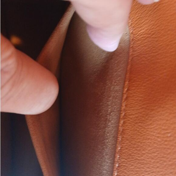 MCM Tracy Shoulder Bag in Cubic Logo Leather Cognac - NWT - Picture 3 of 16